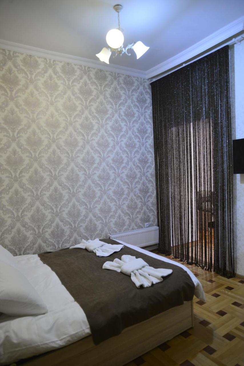 Hotel Victoria 博尔若米 外观 照片