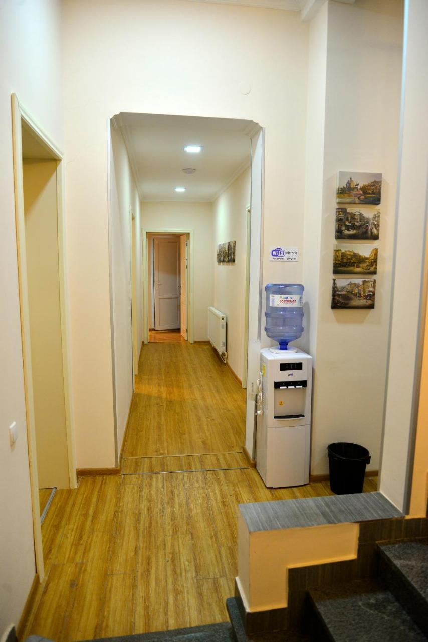 Hotel Victoria 博尔若米 外观 照片